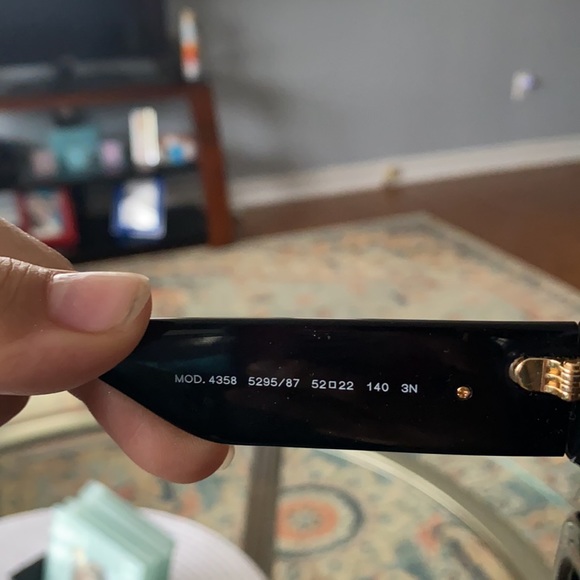 SOLD Versace sunglasses - Picture 4 of 4